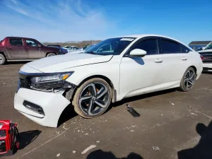 2019 HONDA ACCORD