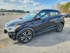 2019 NISSAN KICKS