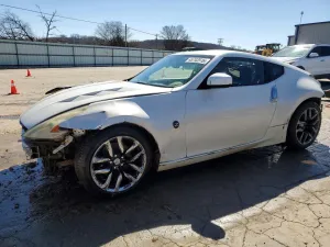 2014 NISSAN 370Z