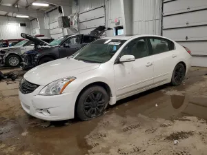 2010 NISSAN ALTIMA