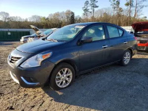 2017 NISSAN VERSA
