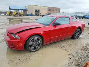 2013 FORD MUSTANG
