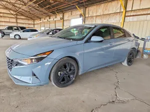2022 HYUNDAI ELANTRA S