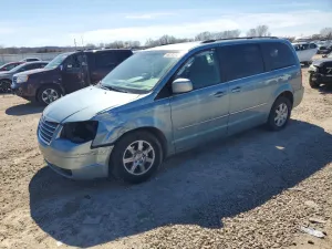 2010 CHRYSLER MINIVAN