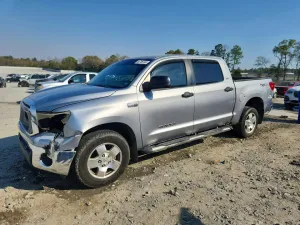 2011 TOYOTA TUNDRA