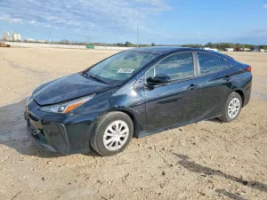 2019 TOYOTA PRIUS