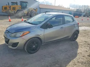 2014 MAZDA 2