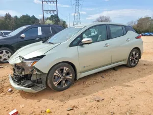 2019 NISSAN LEAF