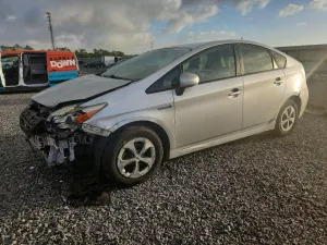 2013 TOYOTA PRIUS TWO
