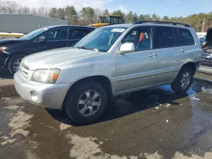 2004 TOYOTA HIGHLANDER