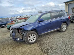 2013 TOYOTA HIGHLANDER