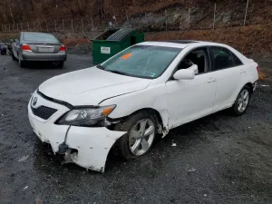 2011 TOYOTA CAMRY