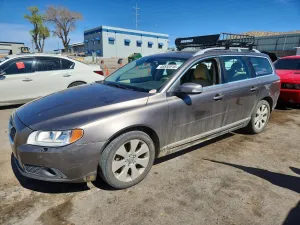 2008 VOLVO V70