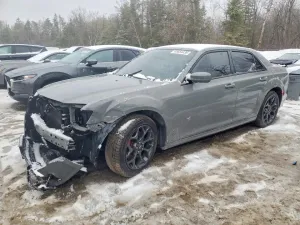 2019 CHRYSLER 300
