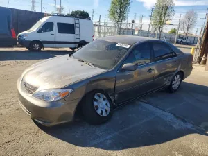 2004 TOYOTA CAMRY