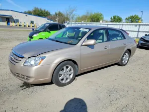 2005 TOYOTA AVALON