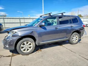 2013 TOYOTA HIGHLANDER