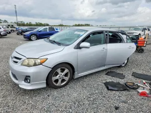 2011 TOYOTA COROLLA