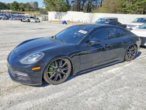 2018 PORSCHE PANAMERA