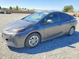 2016 TOYOTA PRIUS