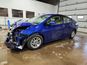 2016 TOYOTA PRIUS