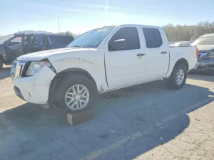 2015 NISSAN FRONTIER