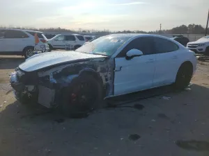 2018 PORSCHE PANAMERA