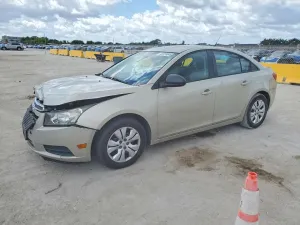 2013 CHEVROLET CRUZE