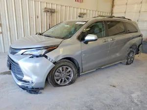 2022 TOYOTA SIENNA