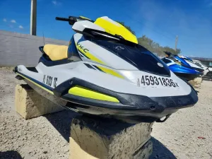 2022 YAM JET SKI