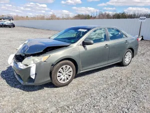 2013 TOYOTA CAMRY