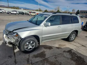 2005 TOYOTA HIGHLANDER