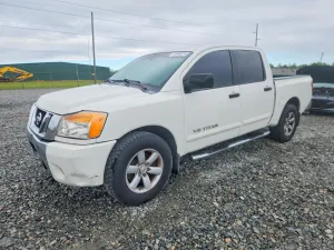 2011 NISSAN TITAN