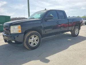 2011 CHEVROLET SILVERADO