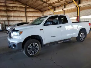 2013 TOYOTA TUNDRA