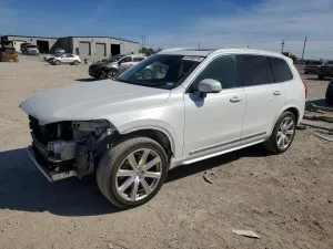 2018 VOLVO XC90