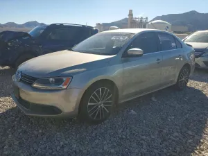 2013 VOLKSWAGEN JETTA