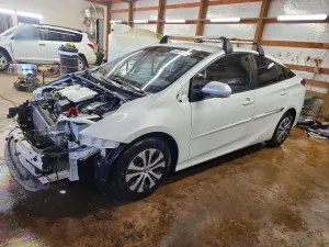 2022 TOYOTA PRIUS