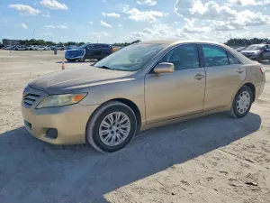 2010 TOYOTA CAMRY