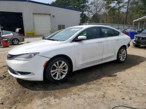 2015 CHRYSLER 200