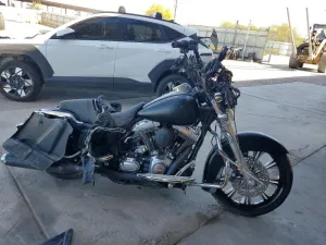2008 HARLEY-DAVIDSON FL