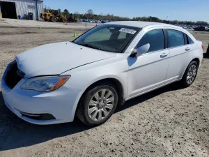 2013 CHRYSLER 200