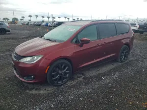 2019 CHRYSLER PACIFICA