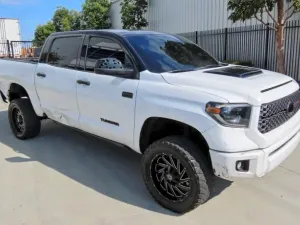 2020 TOYOTA TUNDRA