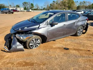 2021 NISSAN VERSA