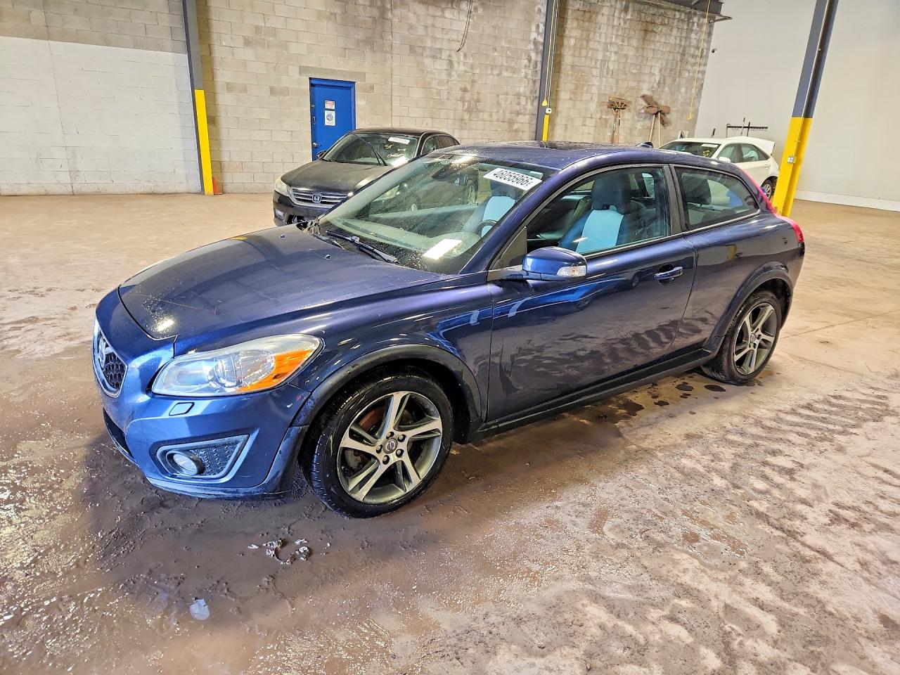 2013 VOLVO C30