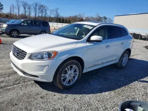 2015 VOLVO XC60