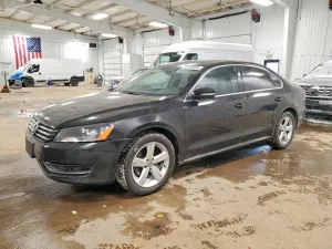 2013 VOLKSWAGEN PASSAT