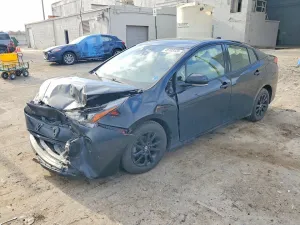2022 TOYOTA PRIUS