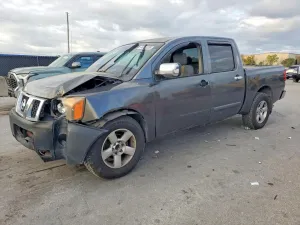 2004 NISSAN TITAN
